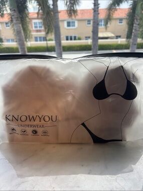 Strapless Convertible Bra in Beige